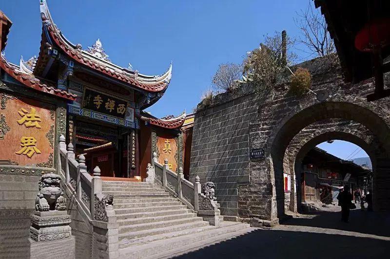 打造内陆地区改革开放高地
